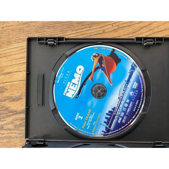 Finding Nemo DVD 2003 Family Movie 2-Disc Collector’s Edition Pre-Owned - Picture 4 of 5